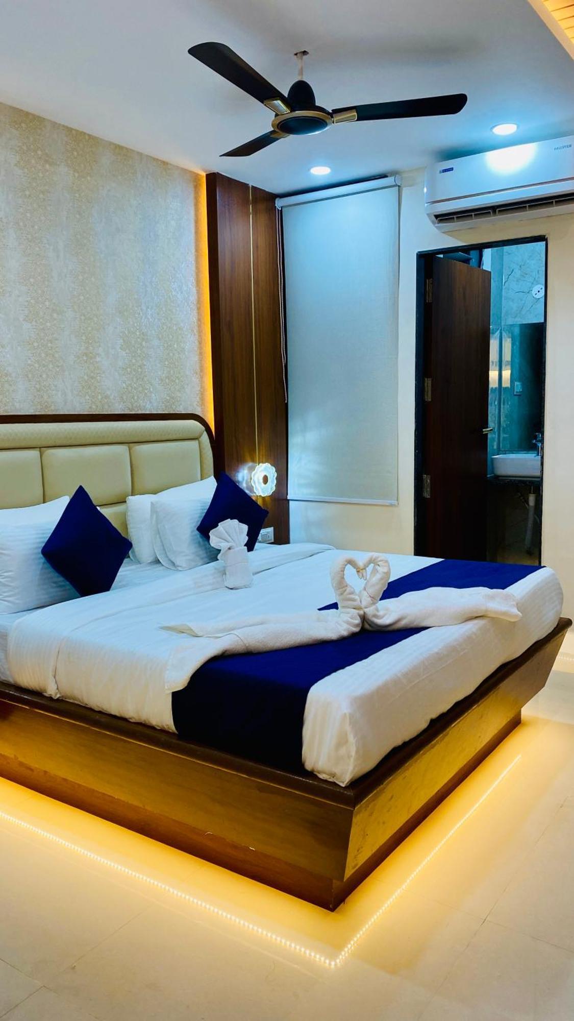 Hotel Aranyasutra Inaya, Indore Buitenkant foto